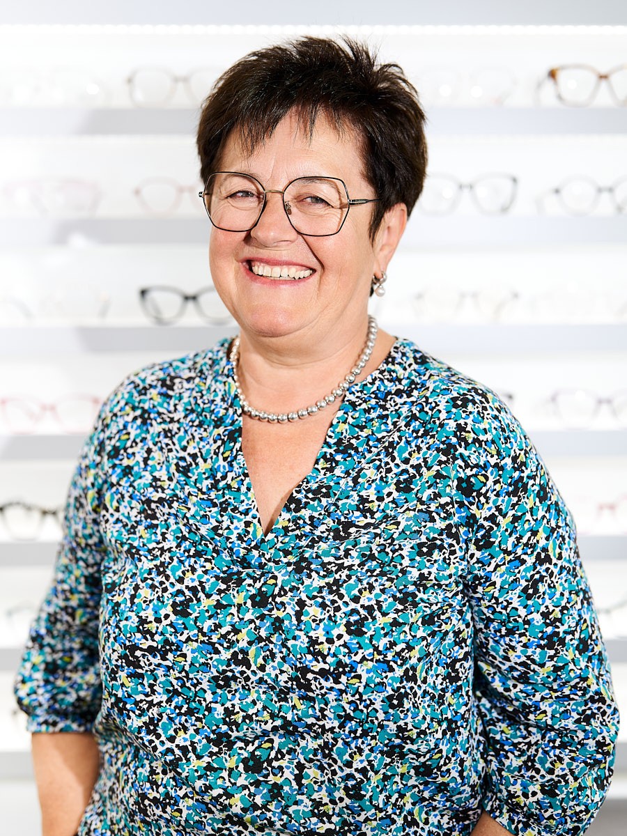 Co-founder and head of the hearing systems department with expertise in hearing care and personal consultation.